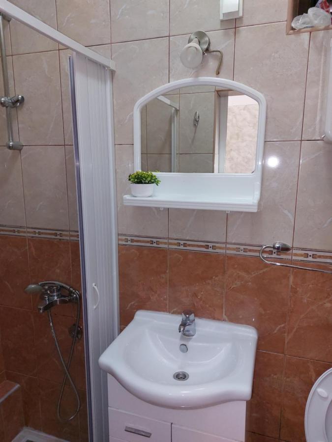 Apartments Mira Тиват Екстер'єр фото